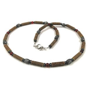 YumNaturals Emporium - Bringing the Wisdom of Mother Nature to Life - Hazelwood Red Agate Necklace Medieval Style 1
